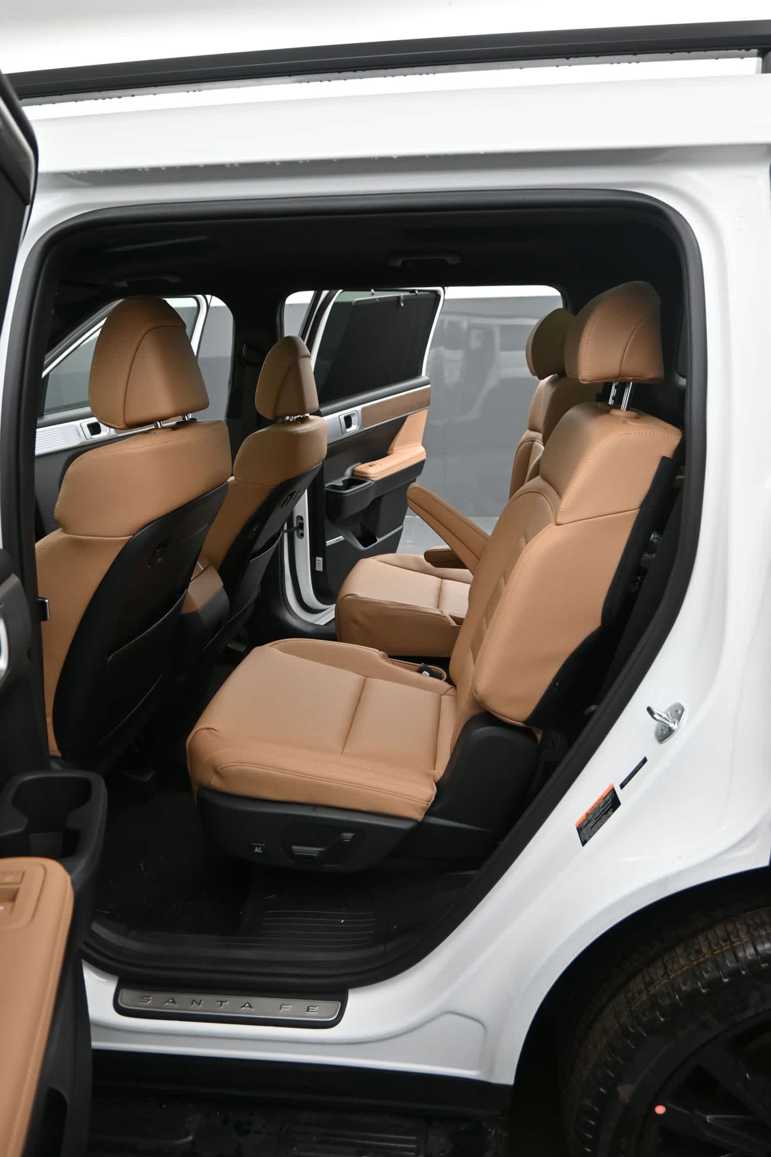 2026 Hyundai Santa Fe Calligraphy - Photo 14