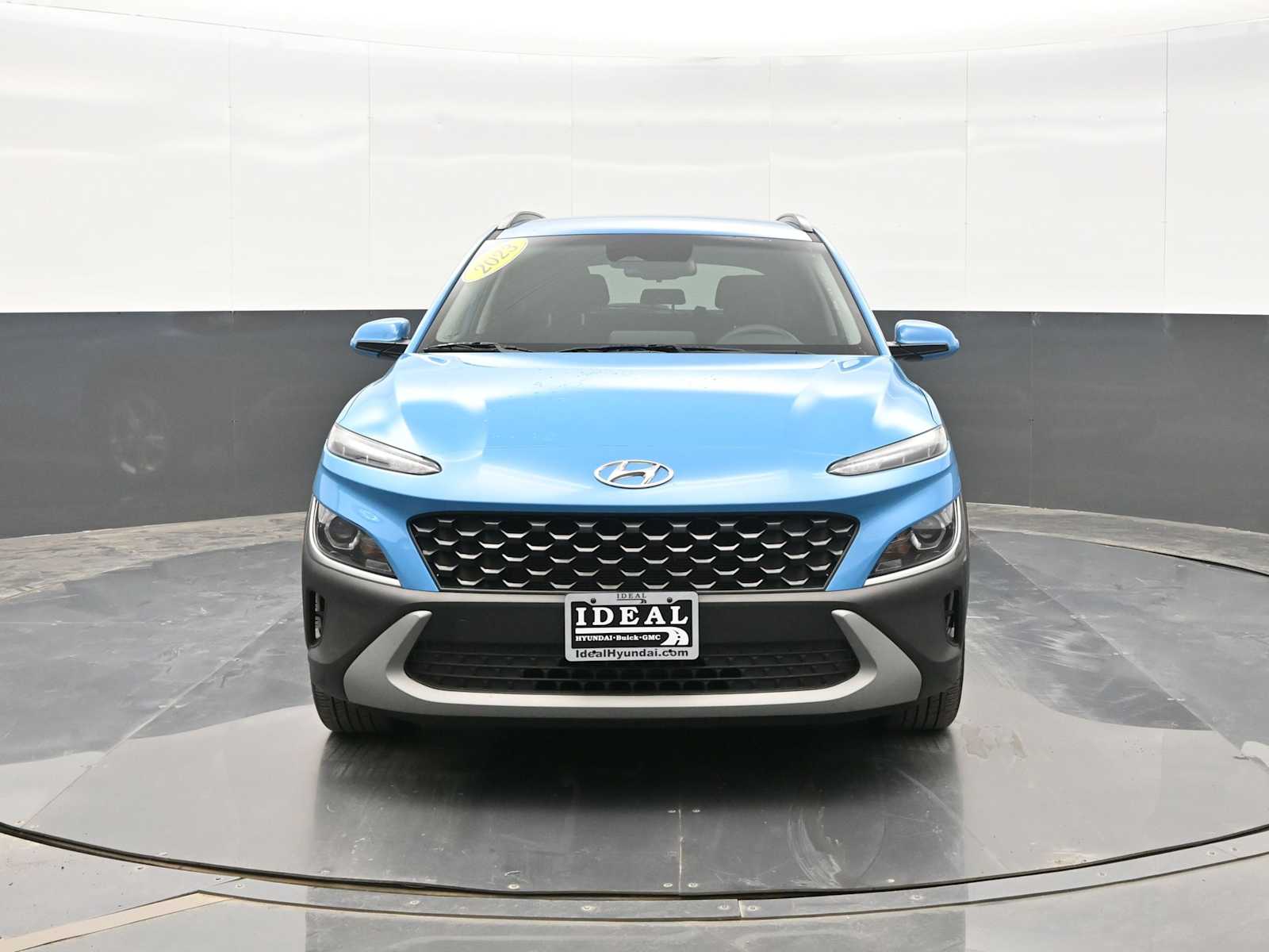2023 Hyundai Kona SEL photo 3