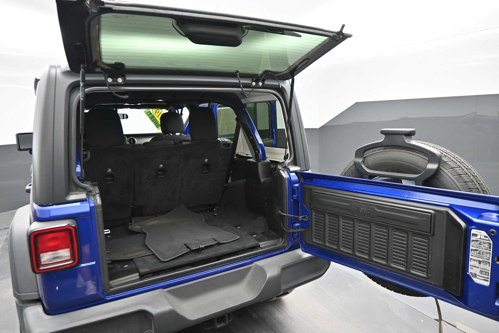 2019 Jeep Wrangler Unlimited Sport S - Photo 14