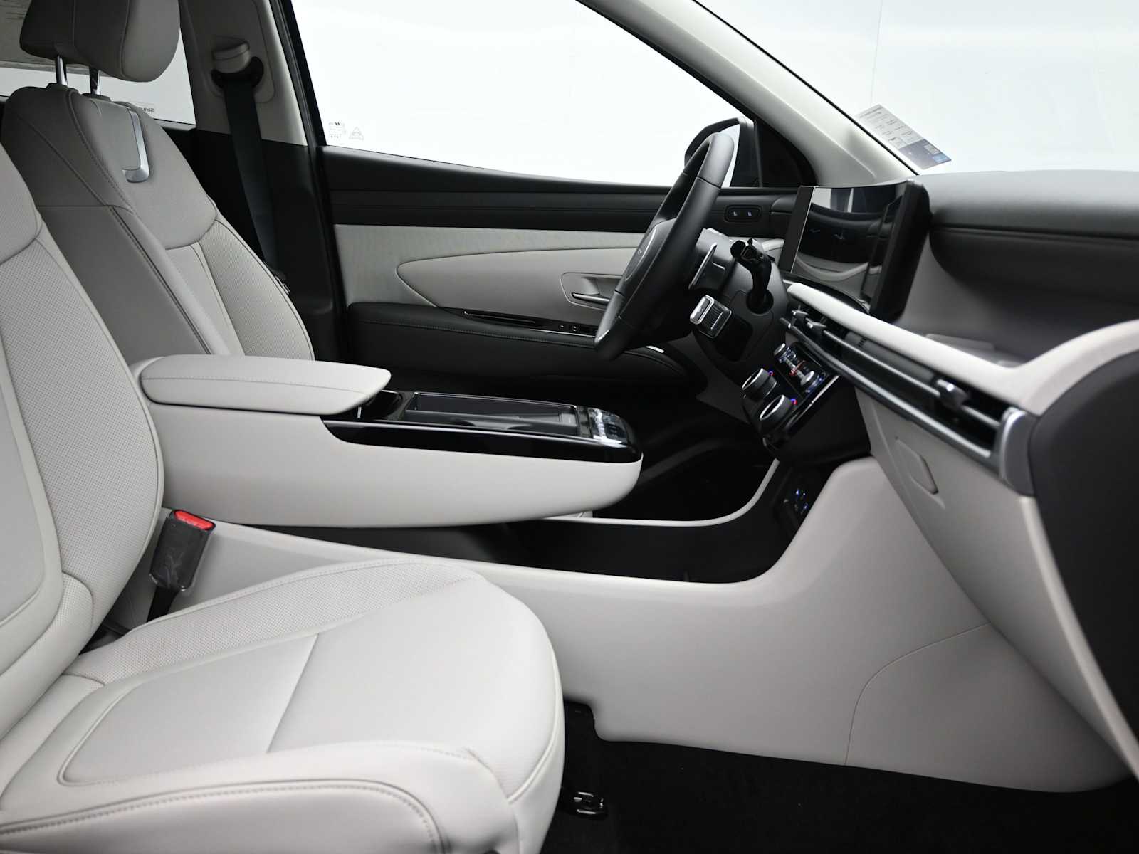 2026 Hyundai Tucson Limited - Photo 12