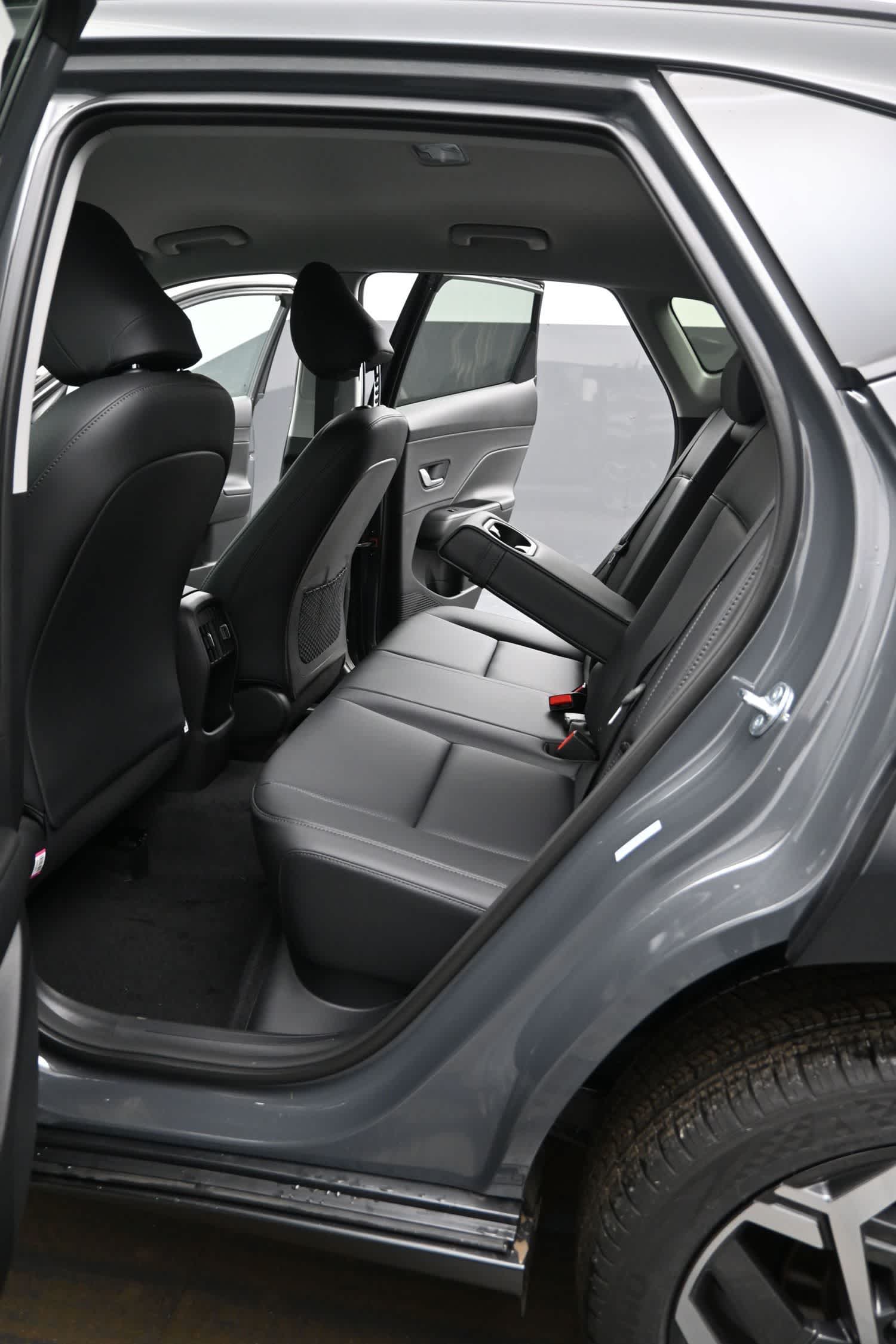 2026 Hyundai Kona SEL Premium - Photo 14