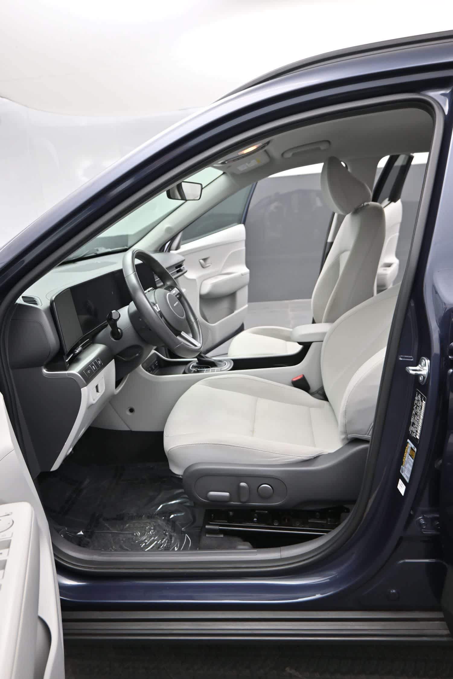 2024 Hyundai Kona SEL - Photo 18