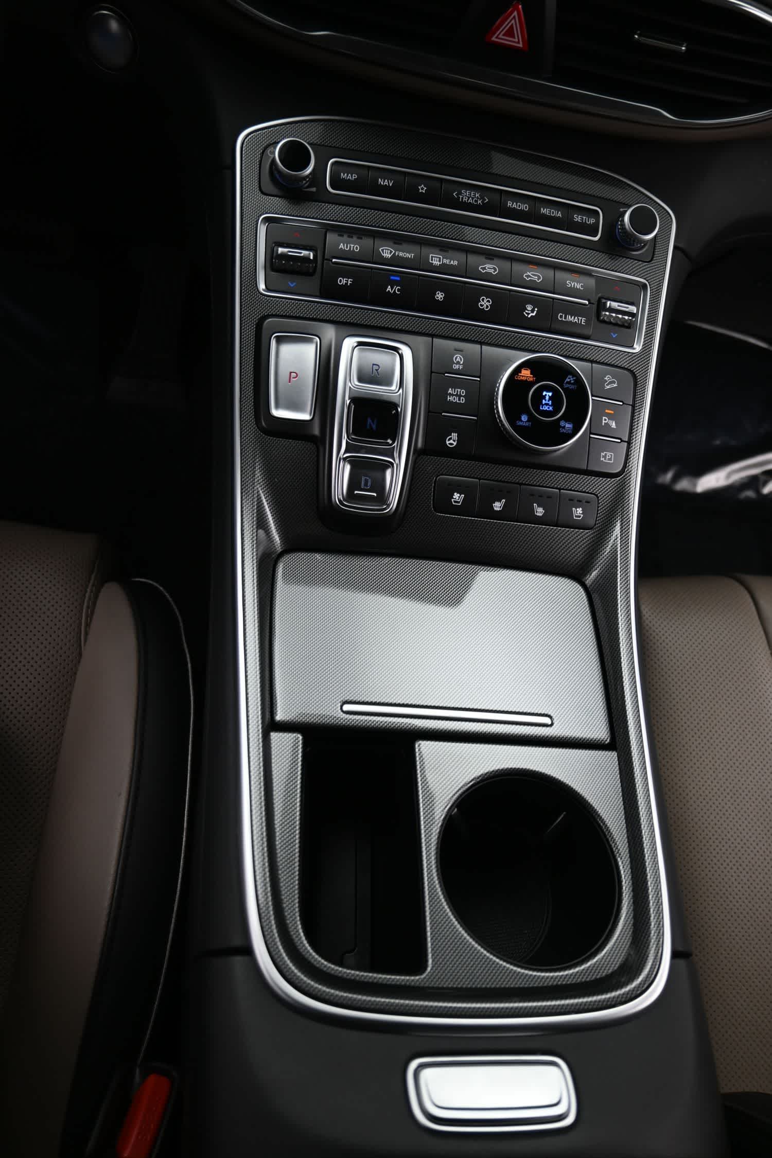 2023 Hyundai Santa Fe Limited - Photo 19