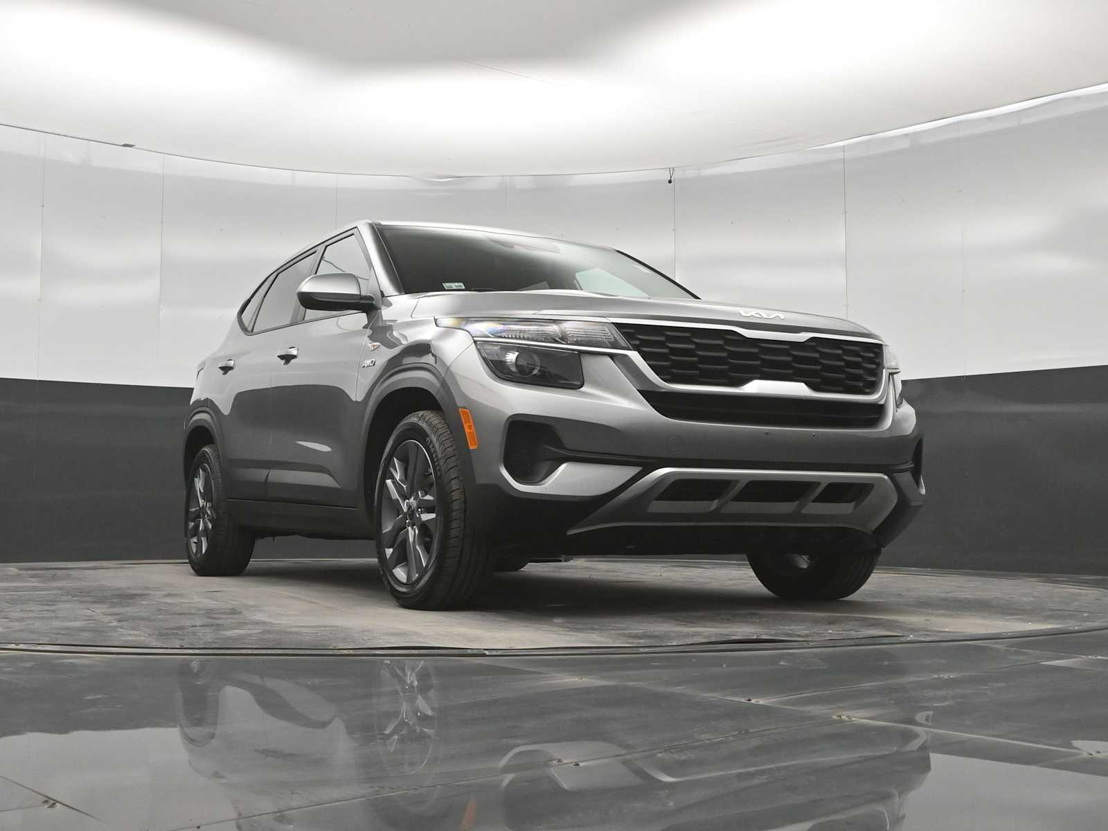 2022 Kia Seltos LX - Photo 34