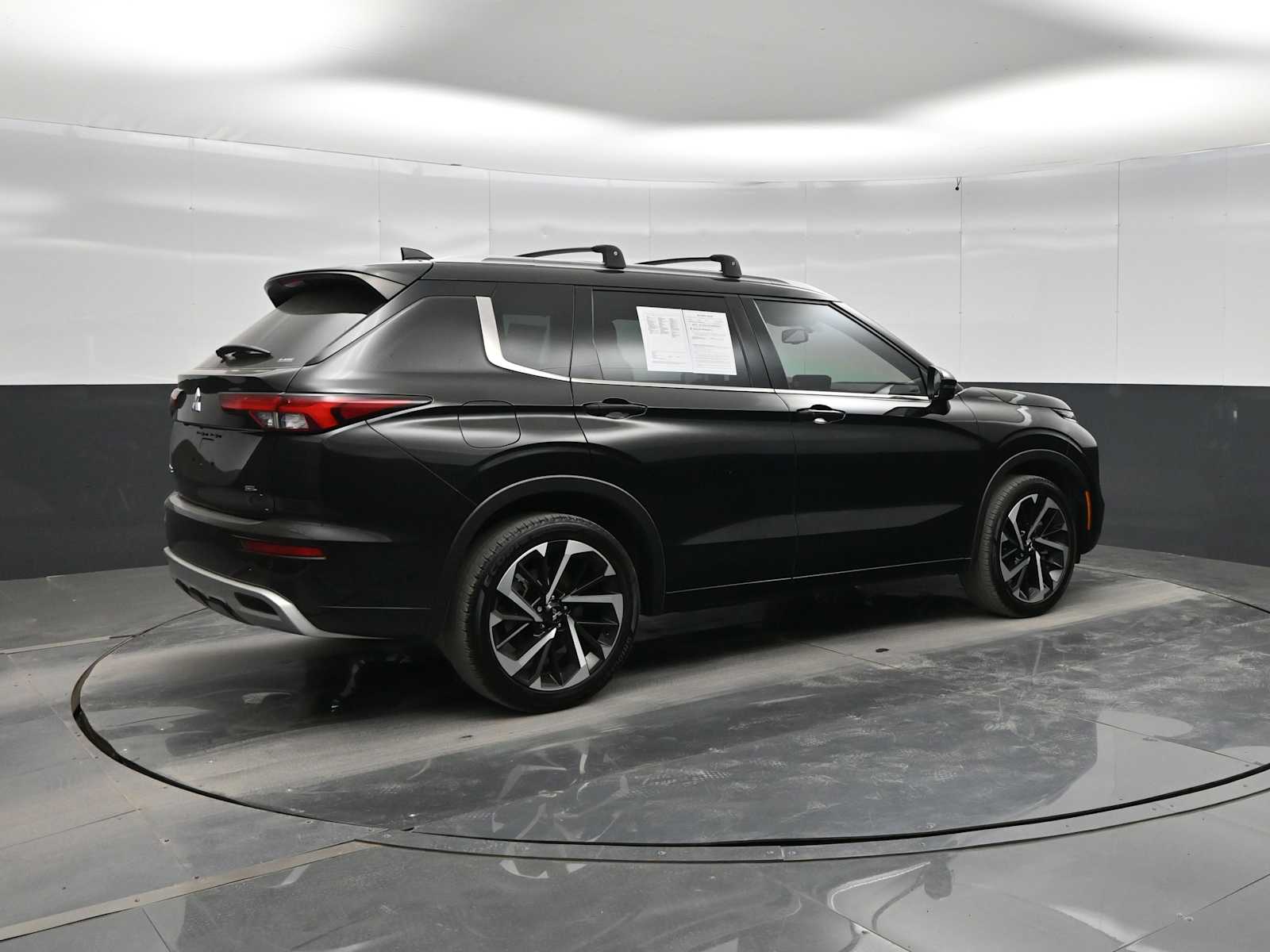 2023 Mitsubishi Outlander SEL - Photo 8