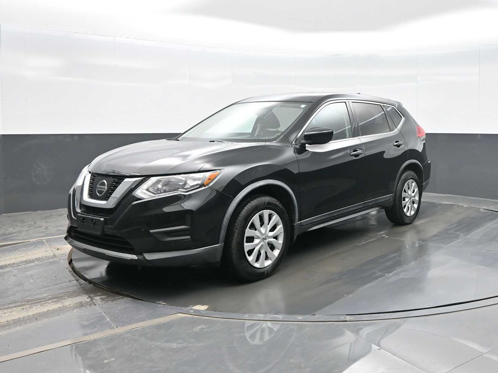 2017 Nissan Rogue S photo 3