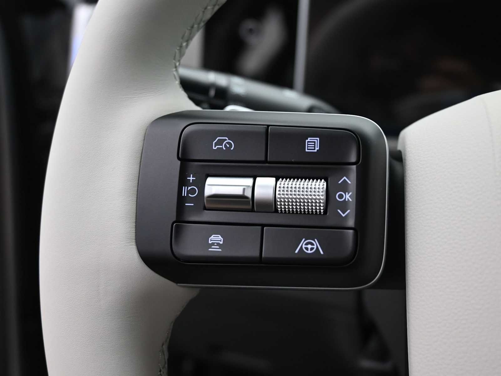 2026 Hyundai Santa Fe Limited - Photo 16