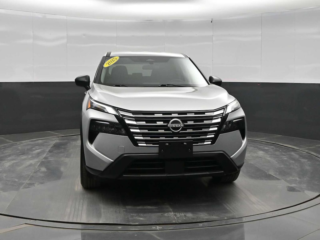 Used 2025 Nissan Rogue S AWD