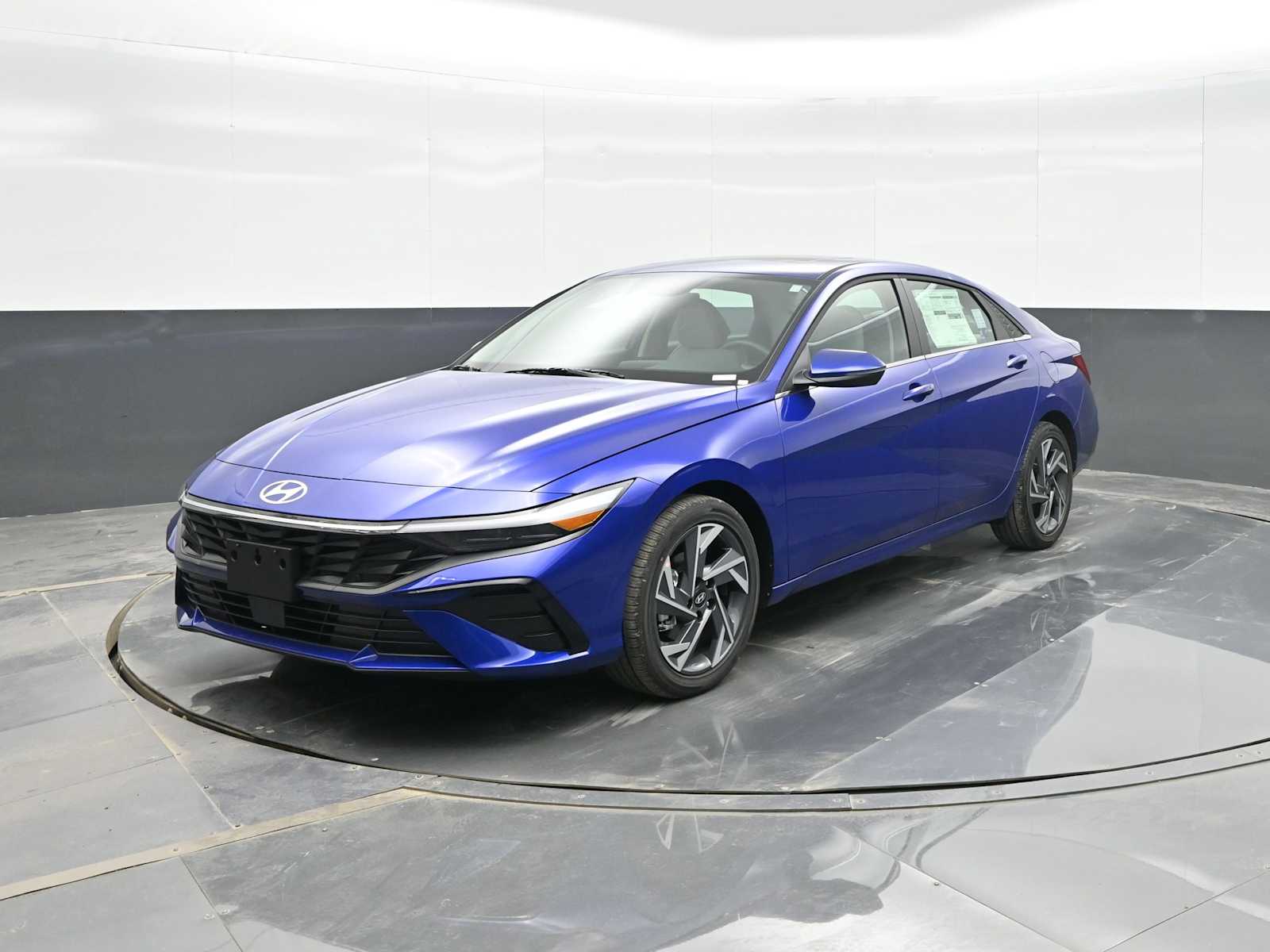 2026 Hyundai Elantra Limited's photo