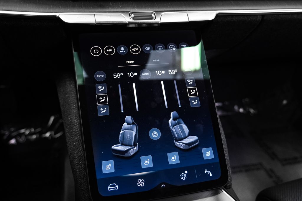 2025 Lucid Air Touring - Photo 32