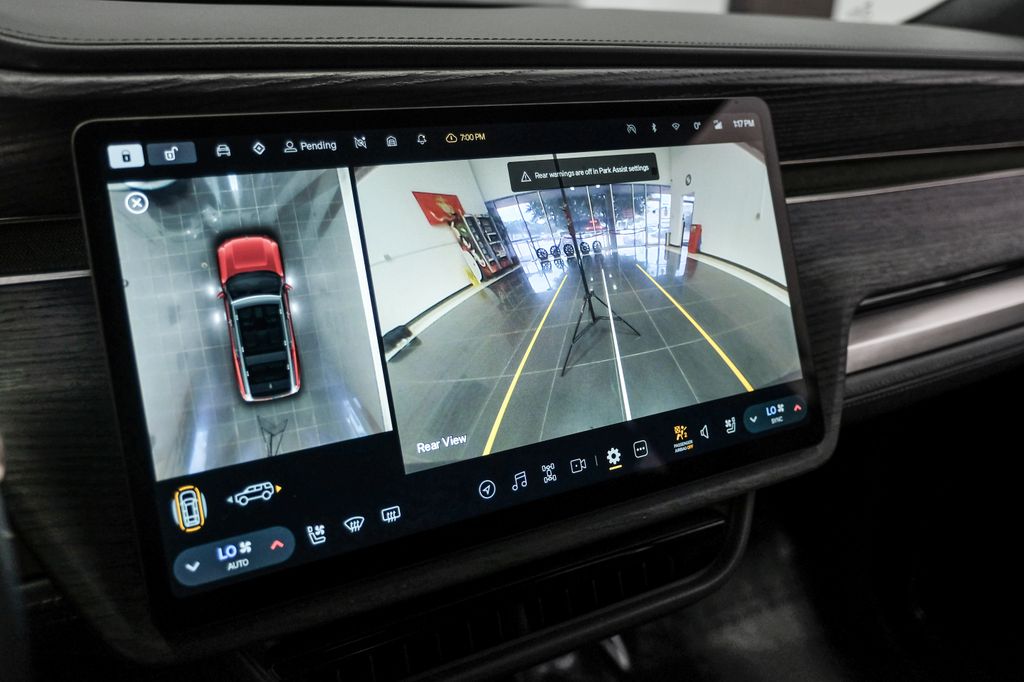 2023 Rivian R1S Adventure - Photo 21