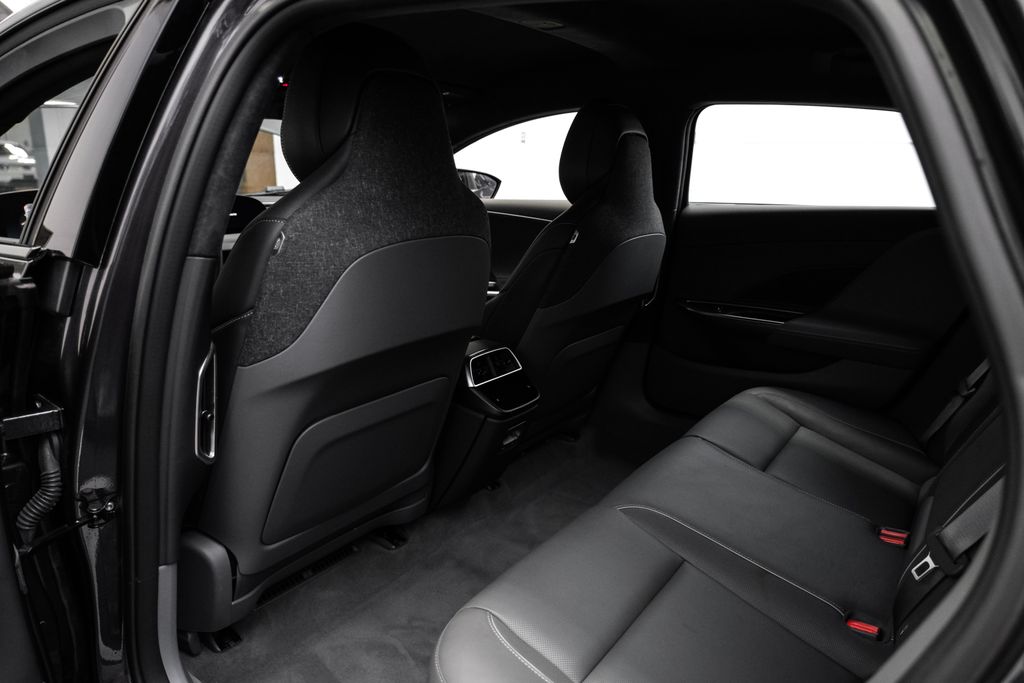 2025 Lucid Air Touring - Photo 45