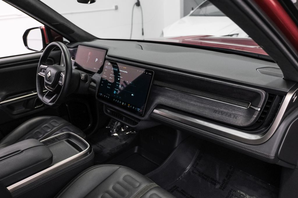 2023 Rivian R1S Adventure - Photo 14