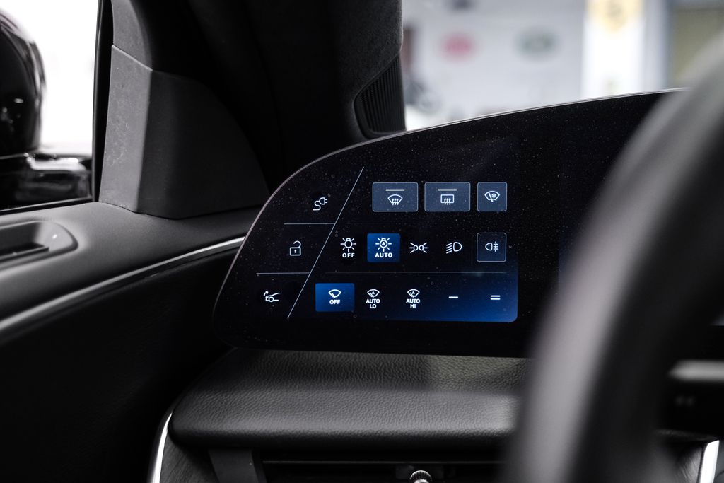2025 Lucid Air Touring - Photo 21