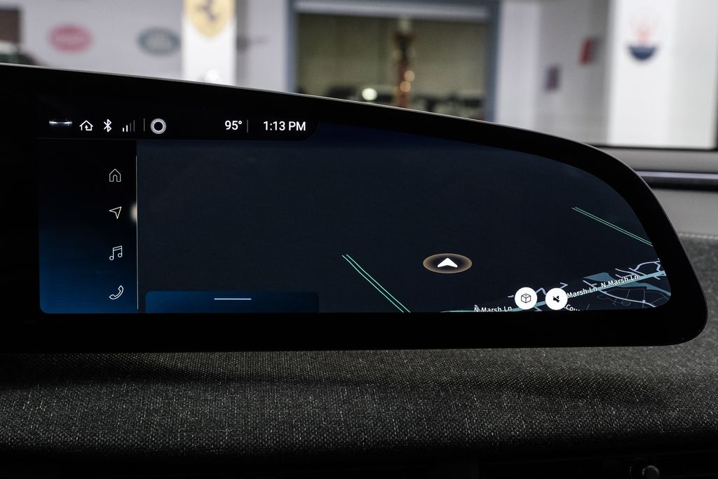 2025 Lucid Air Touring - Photo 32