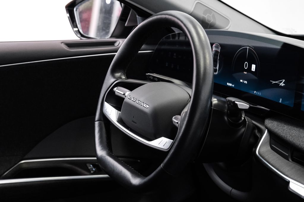 2025 Lucid Air Touring - Photo 13