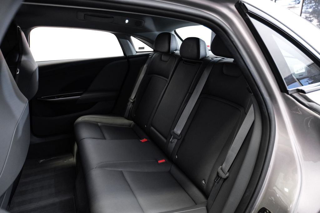 2025 Lucid Air Touring - Photo 42