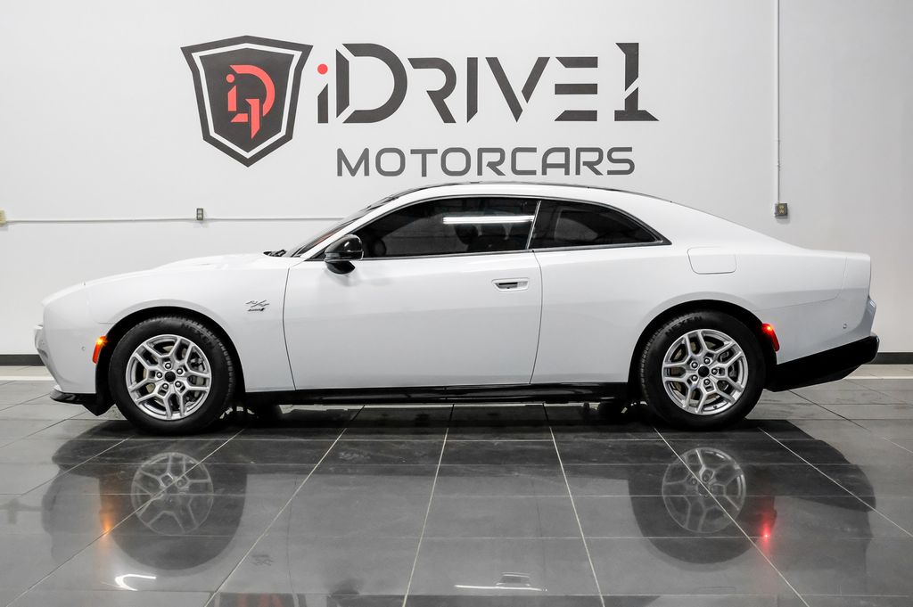 2025 Dodge Charger Daytona R/T - Photo 11