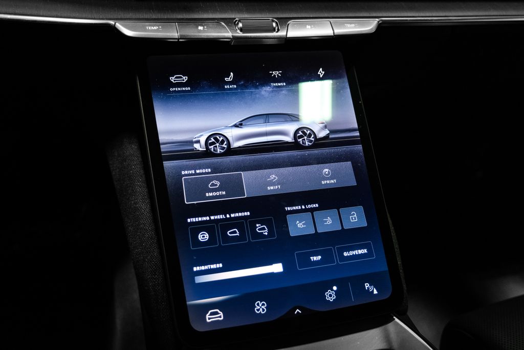 2025 Lucid Air Touring - Photo 28
