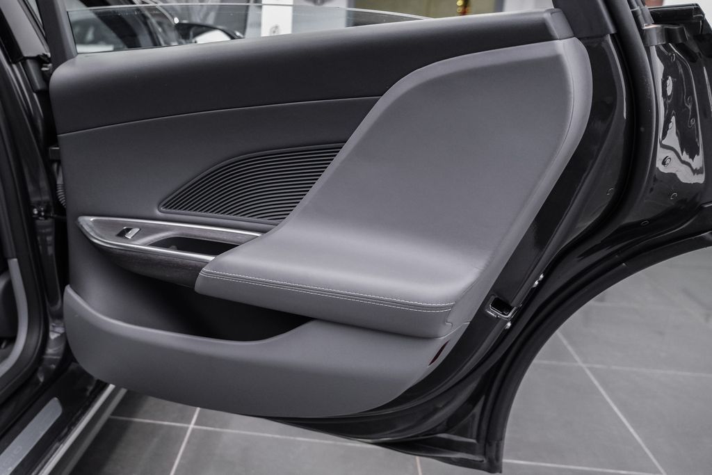 2025 Lucid Air Touring - Photo 53