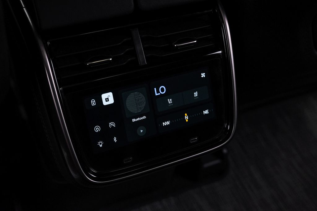 2023 Rivian R1S Adventure - Photo 29