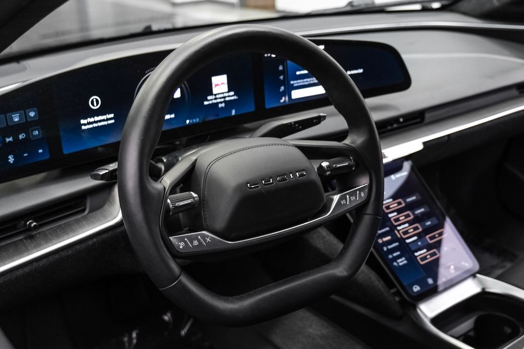 2025 Lucid Air Touring - Photo 17