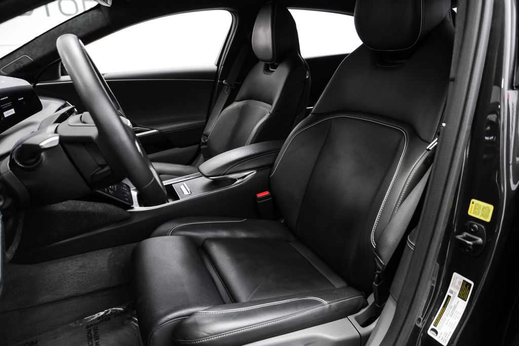 2025 Lucid Air Touring - Photo 38