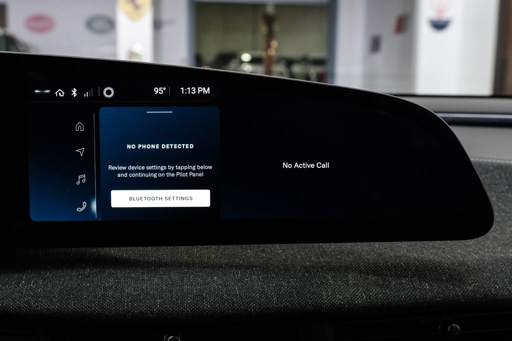 2025 Lucid Air Touring - Photo 34