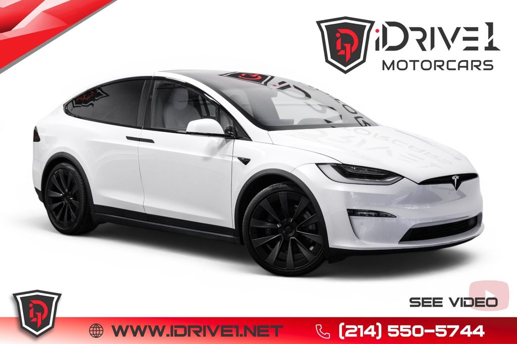 2023 Tesla Model X Long Range's photo