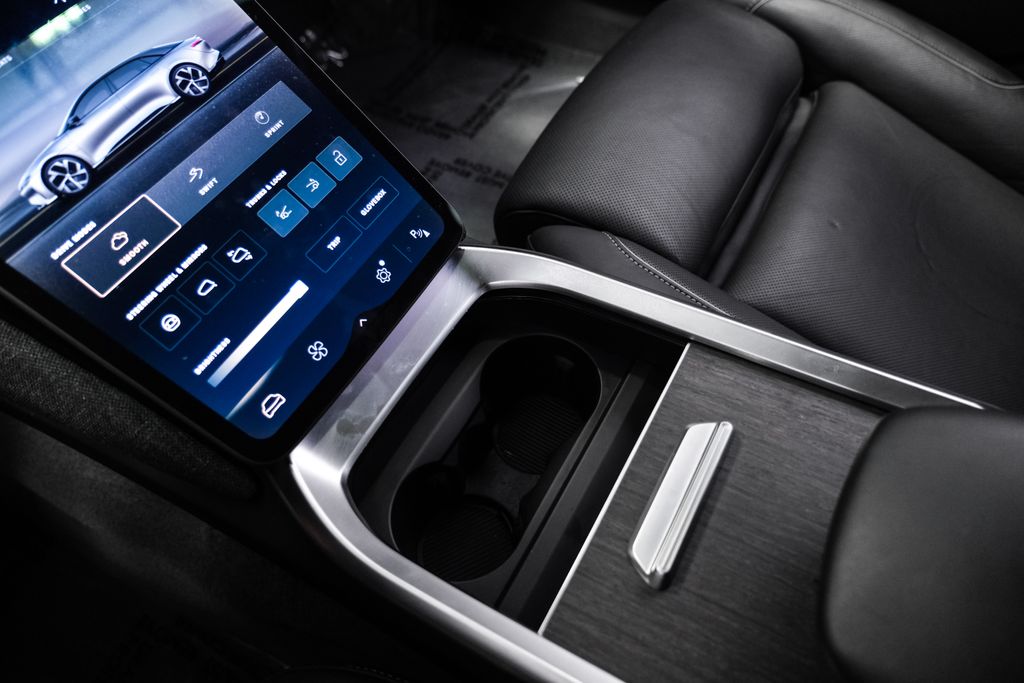 2025 Lucid Air Touring - Photo 27