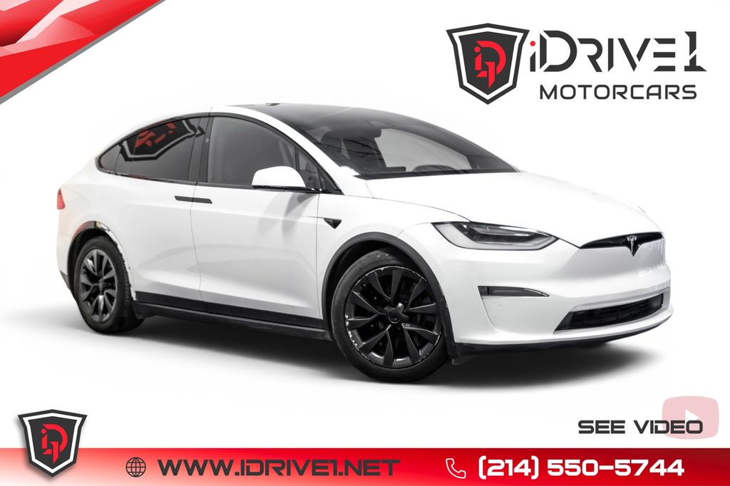 2022 Tesla Model X Plaid's photo