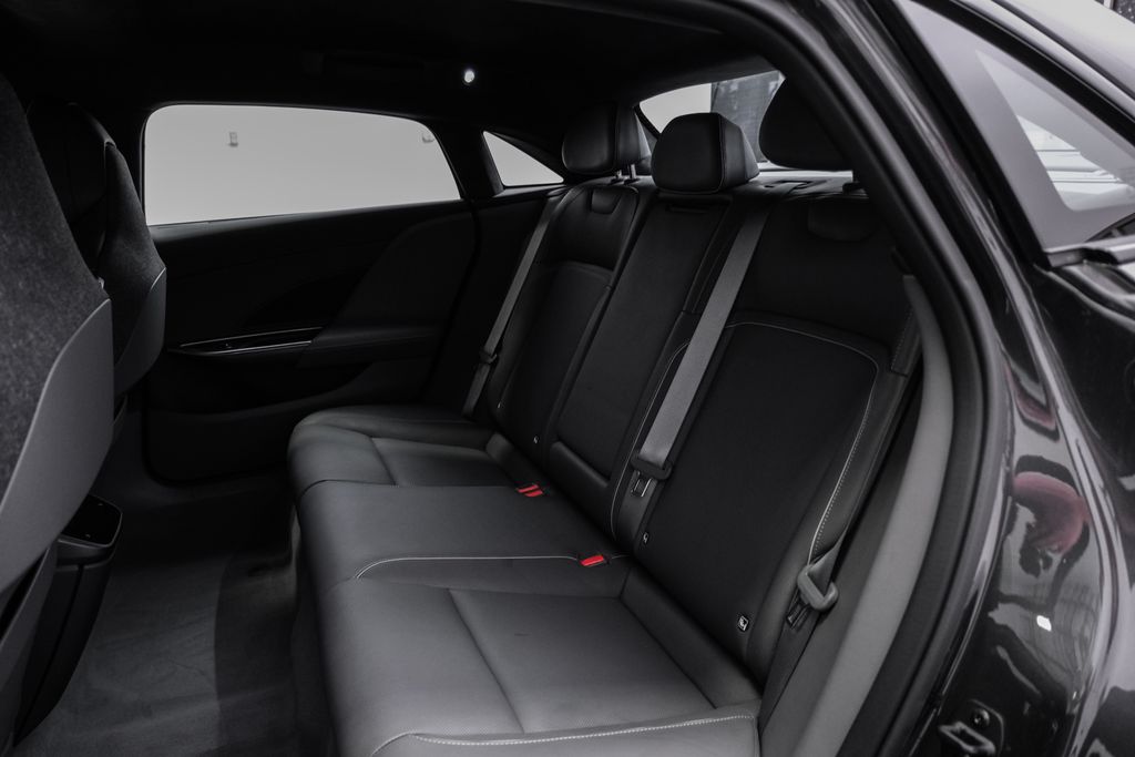 2025 Lucid Air Touring - Photo 46