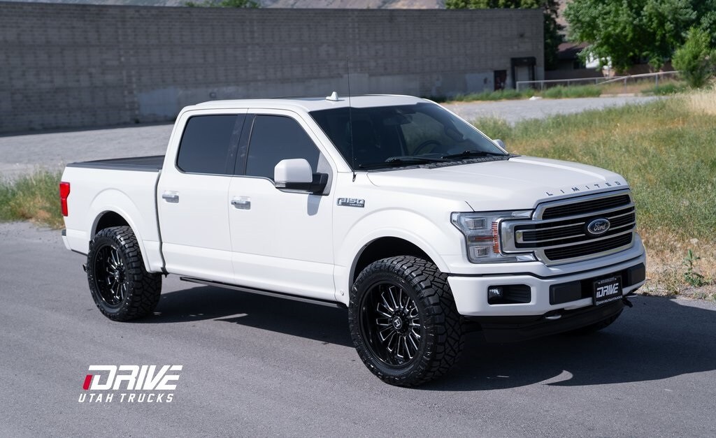 2018 Ford F-150 Limited photo 2