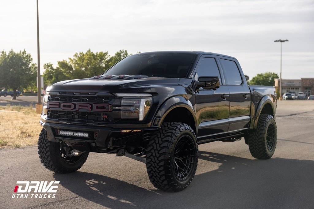 2025 Ford F-150 Raptor photo 4