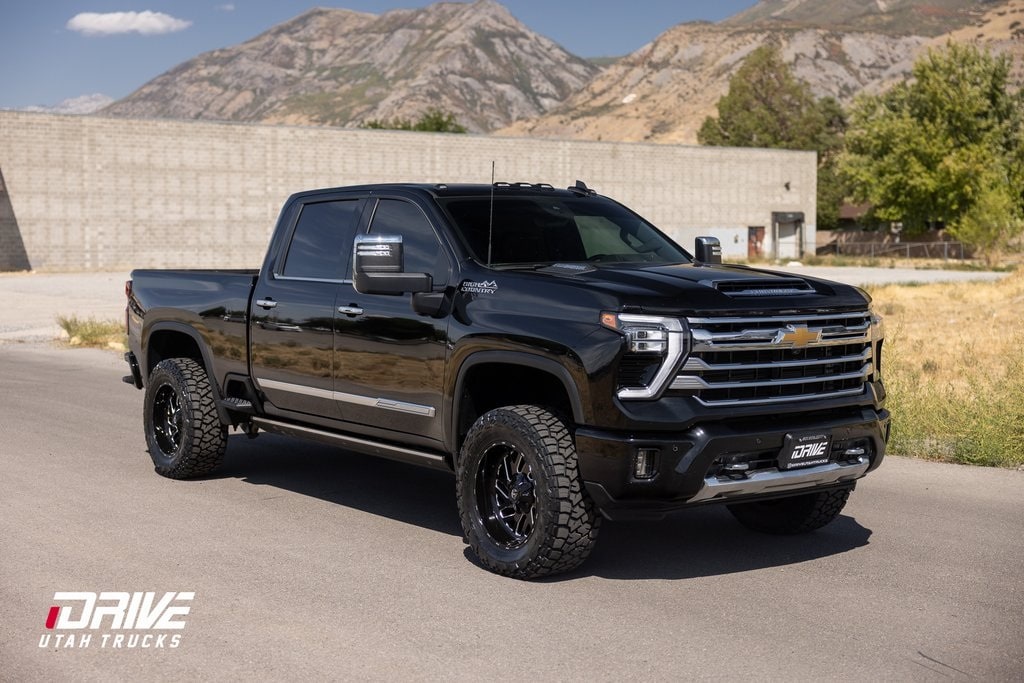Used 2024 Chevrolet Silverado 3500 HD High Country Truck Crew Cab