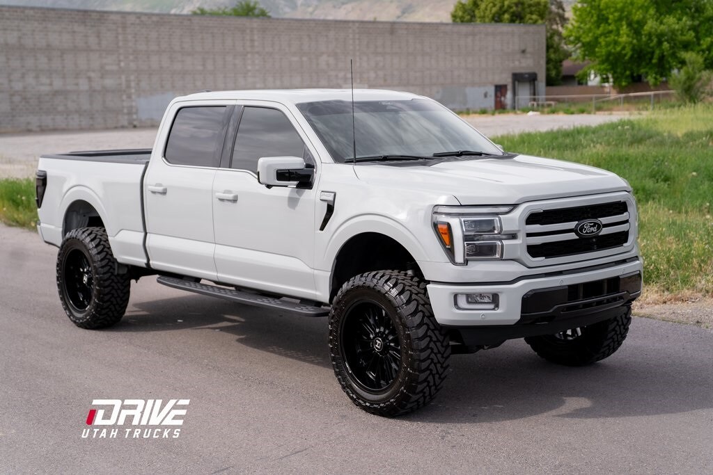 2024 Ford F-150 Lariat photo 2