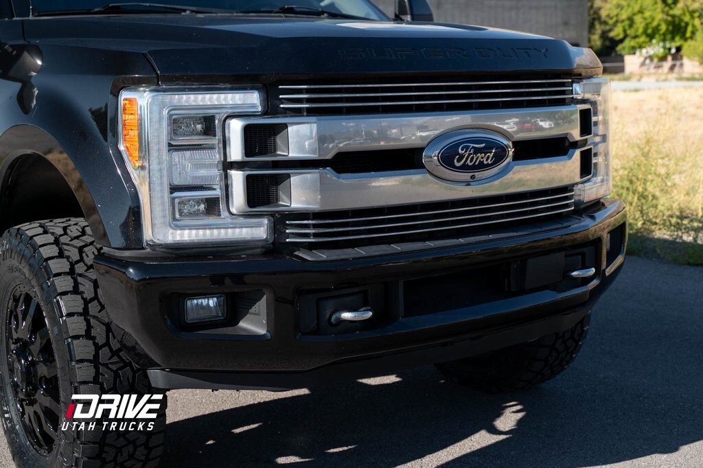 2019 Ford F-350 Limited photo 3