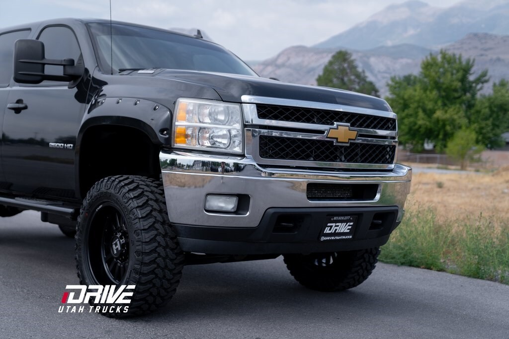 2012 Chevrolet Silverado 2500HD LTZ photo 3
