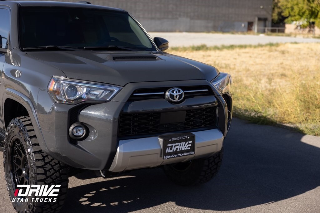 2024 Toyota 4Runner TRD Off-Road photo 3