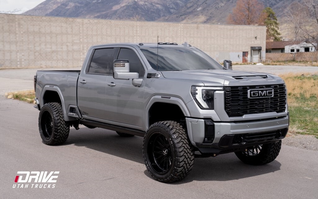 2025 Gmc Sierra 3500 HD Denali Ultimate photo 2