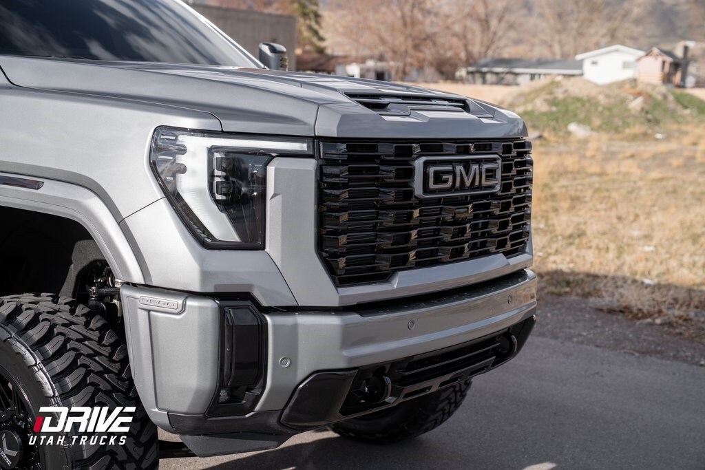 2025 Gmc Sierra 3500 HD Denali Ultimate photo 3