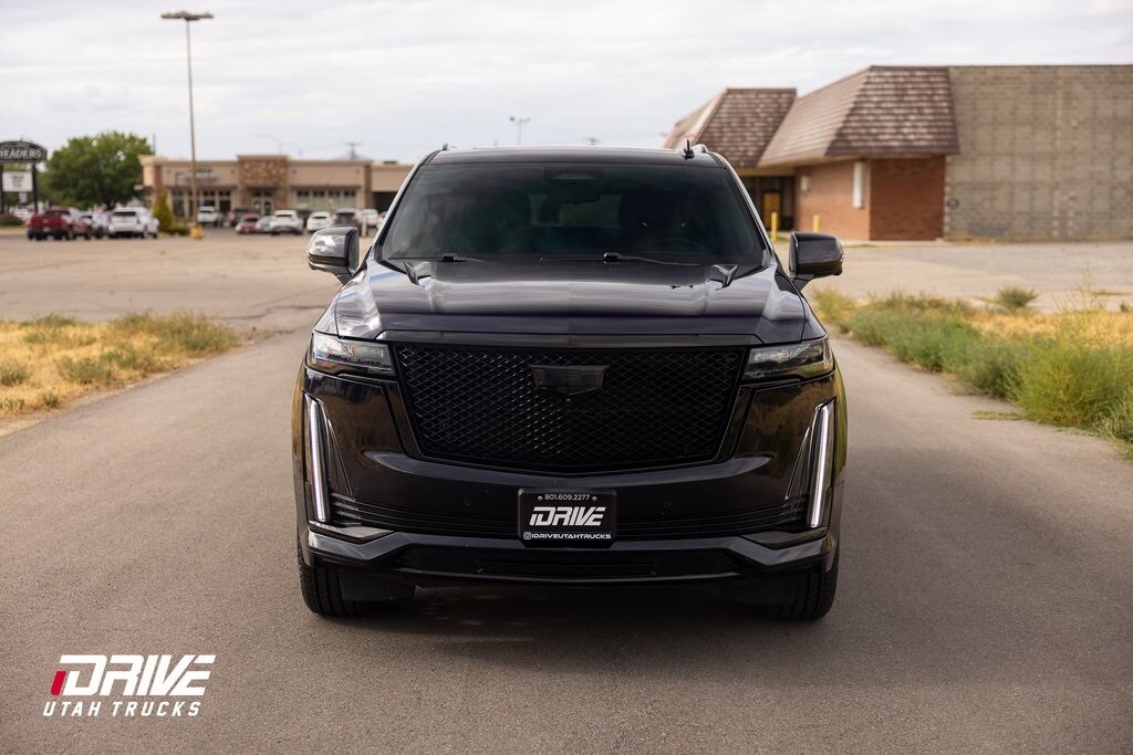 2022 Cadillac Escalade ESV Sport photo 3