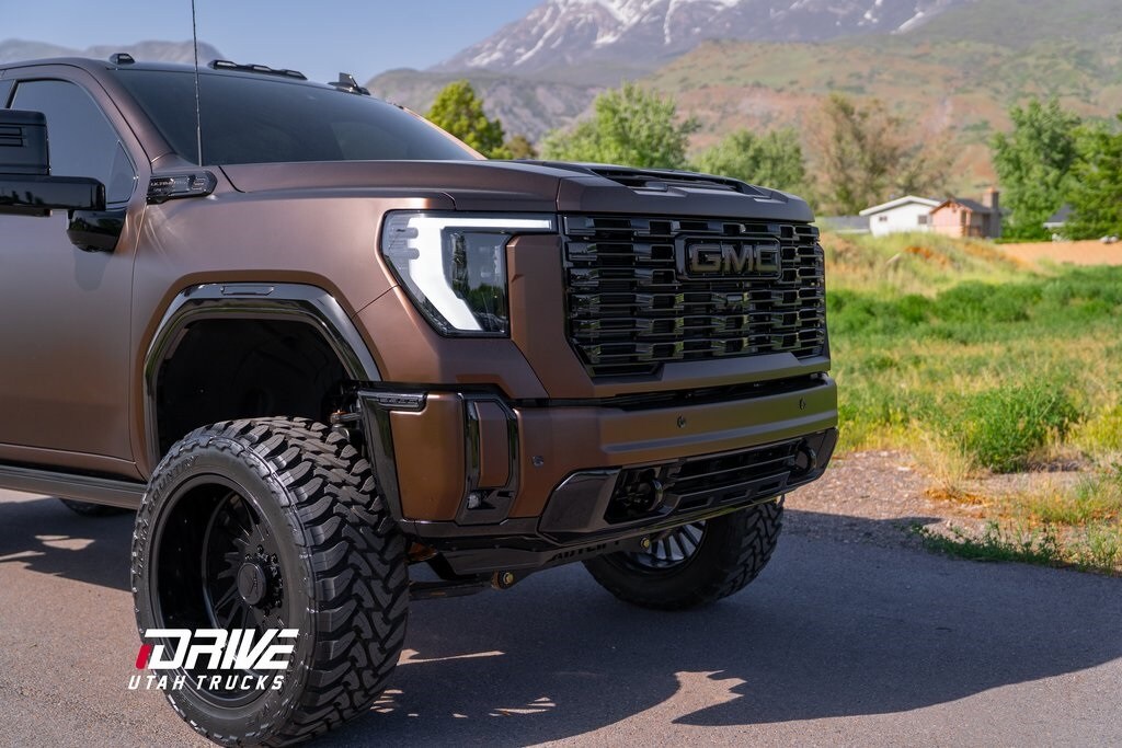 2025 Gmc Sierra 3500 HD Denali Ultimate photo 2