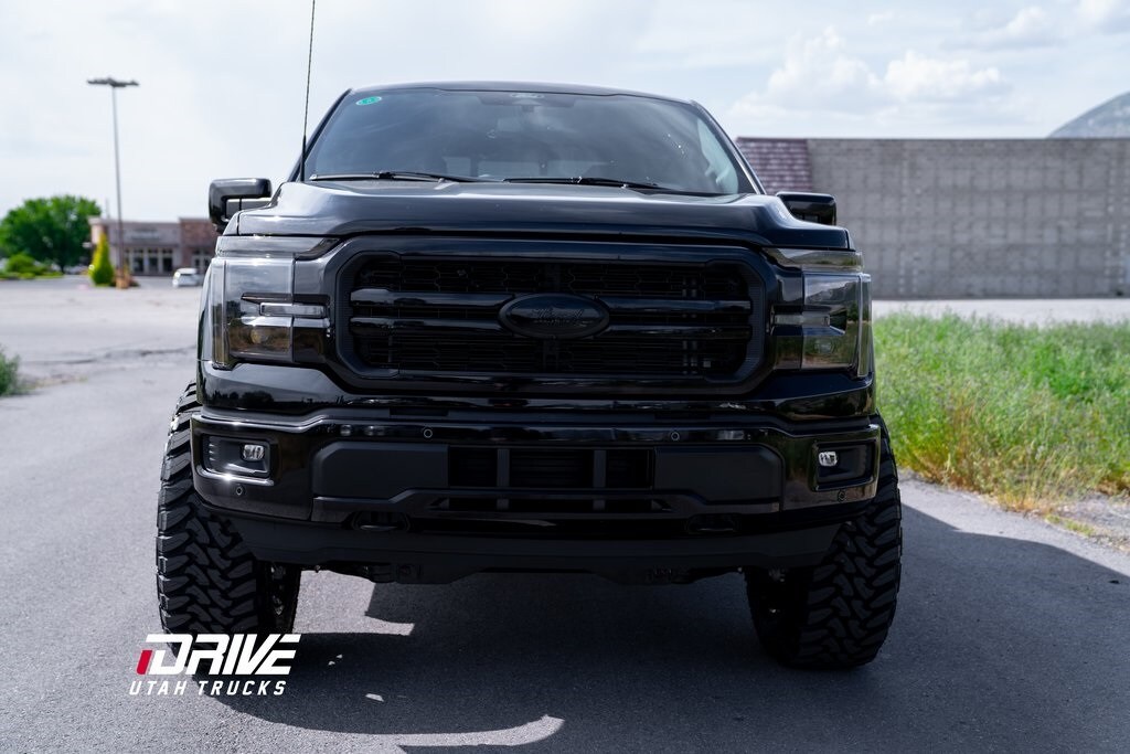 2025 Ford F-150 Lariat photo 4