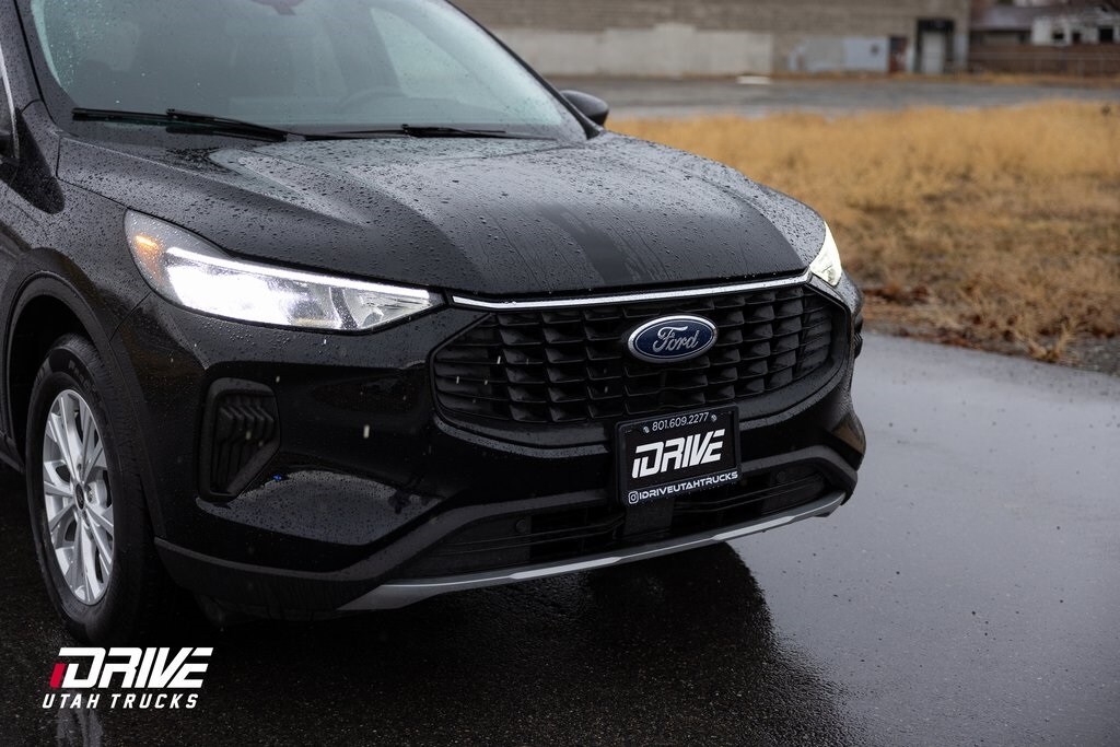 2024 Ford Escape Active photo 2