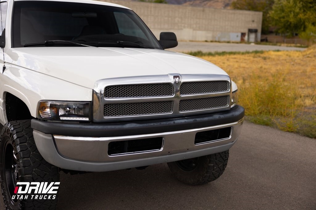 2000 Dodge Ram ST photo 3