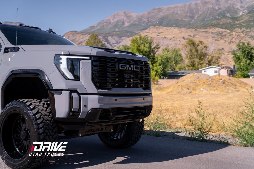 2025 Gmc Sierra 3500 HD Denali Ultimate photo 2