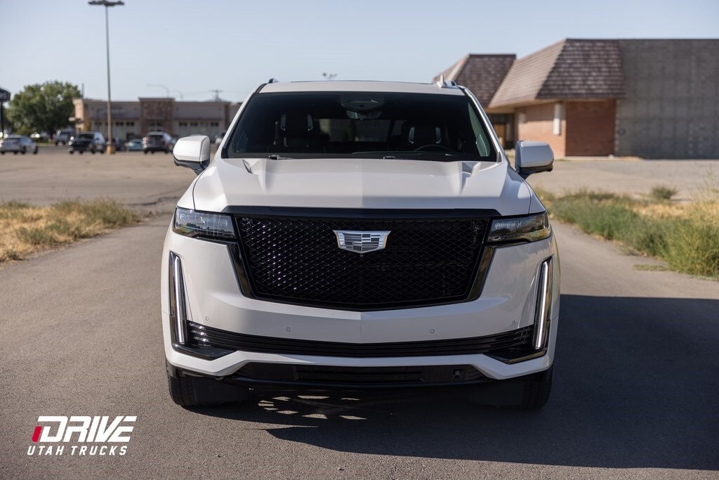 2022 Cadillac Escalade ESV Sport photo 3