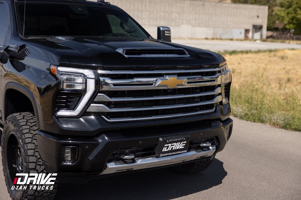 Used 2024 Chevrolet Silverado 3500 HD High Country Truck Crew Cab