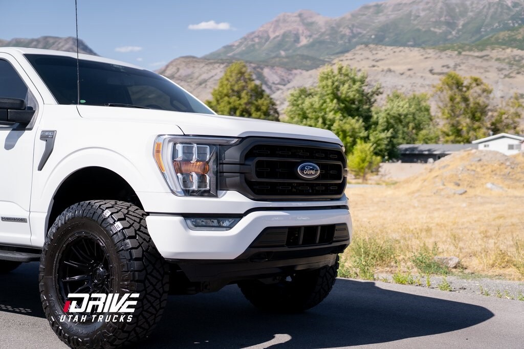 2022 Ford F-150 XLT photo 2